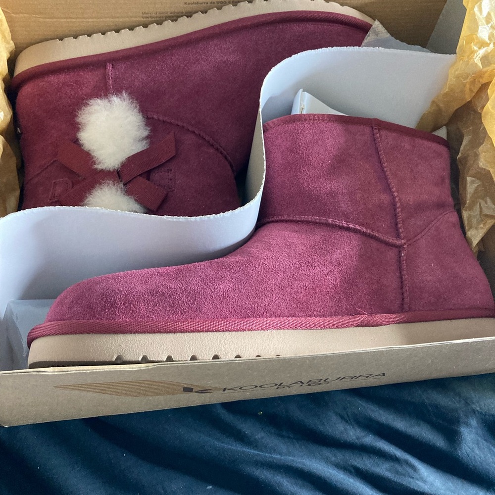 Kookaburra by Ugg short fur lined cold weather boots